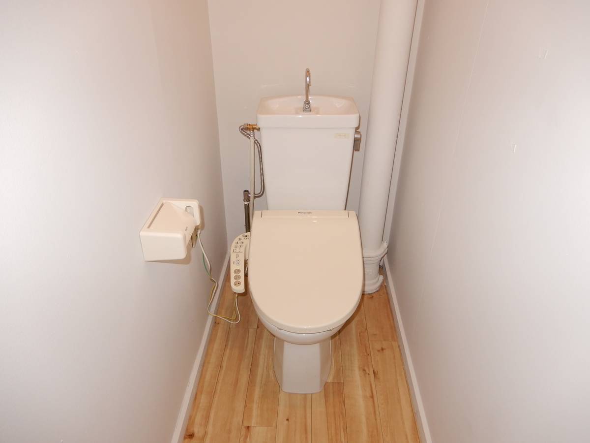 Toilet di Village House Nomada di Sanuki-shi