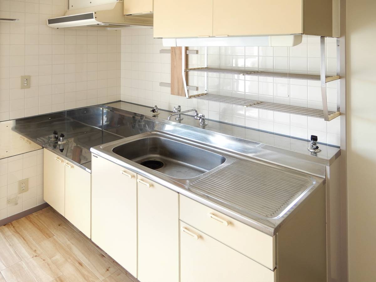 Khu vực bếp của Village House Mihara ở Minamiawaji-shi