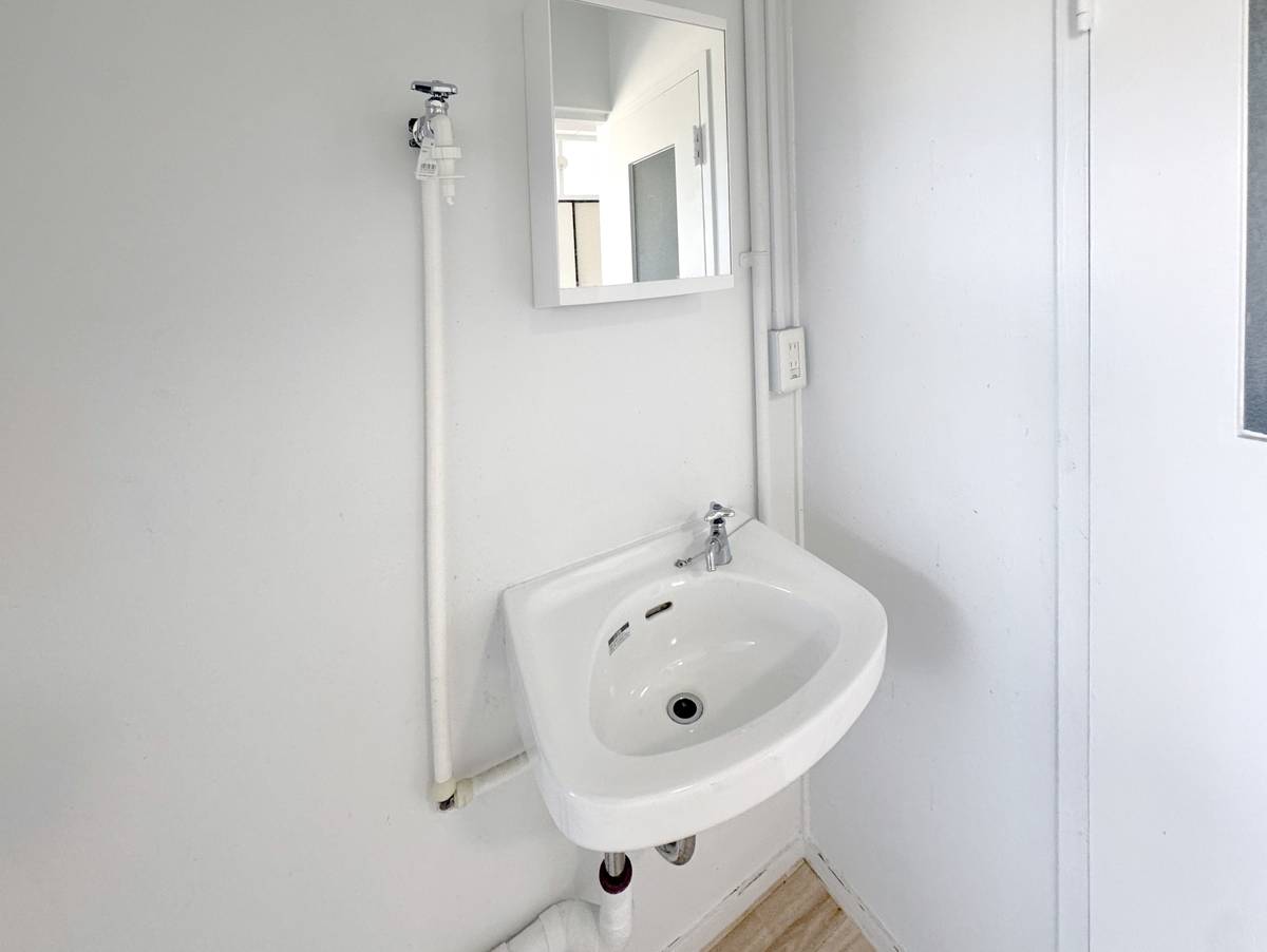 Bồn rửa mặt của Village House Osaka Tsurumachi ở Taisho-ku