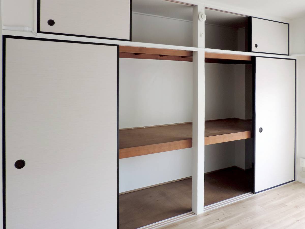 Gudang di Village House Mizushima di Kurashiki-shi