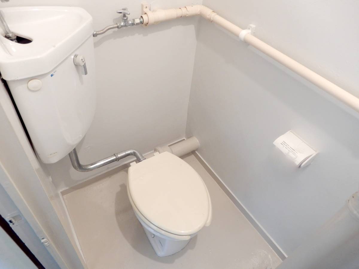 Nhà vệ sinh của Village House Yasufuruichi ở Asaminami-ku