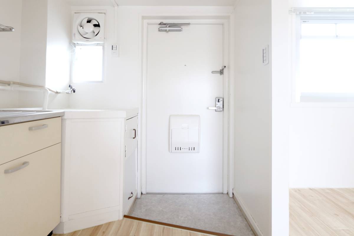 Khu vực cửa ra vào Village House Yasufuruichi ở Asaminami-ku