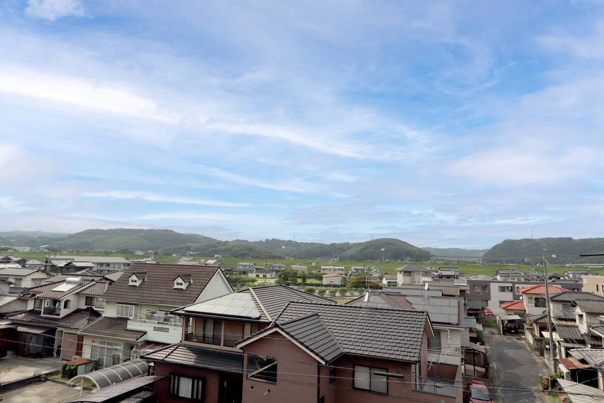 Tầm nhìn từ Village House Yasufuruichi ở Asaminami-ku