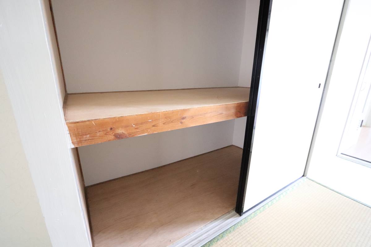 Hatsukaichi-shi ရှိ Village House Shimosarachi ၏ ပစ္စည်းထားရန်နေရာ