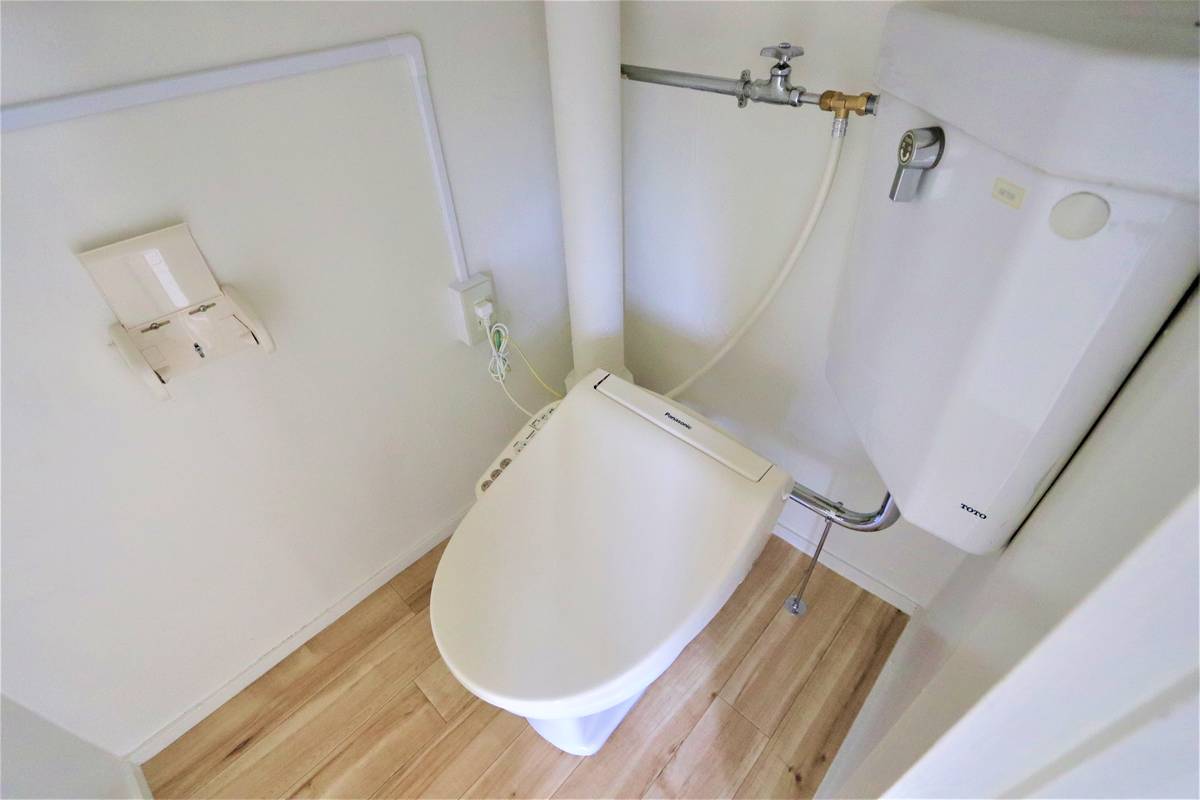Toilet di Village House Hikari di Hikari-shi