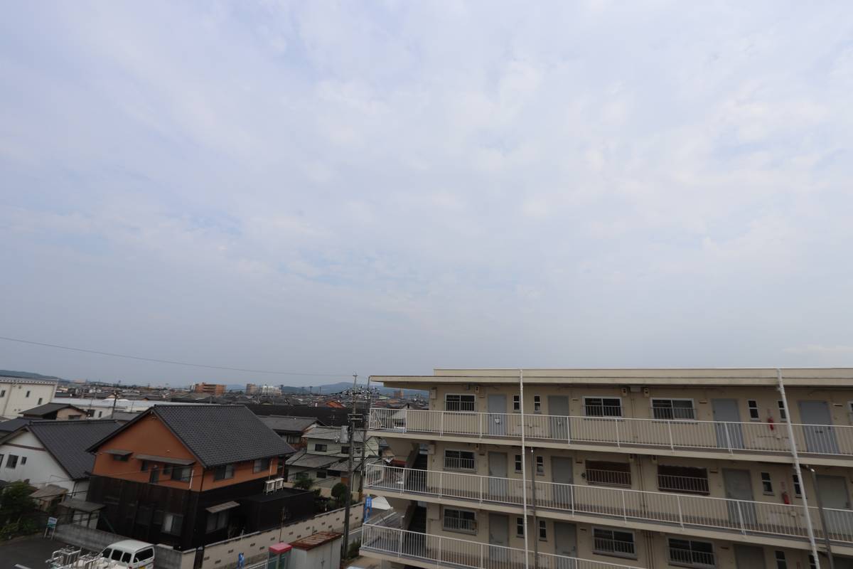 Tầm nhìn từ Village House Nishiachi ở Kurashiki-shi