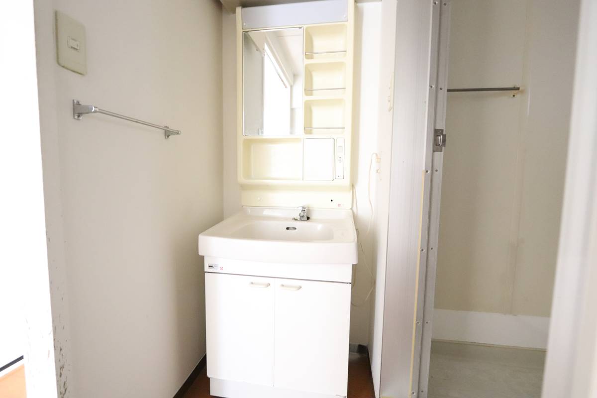 Fukuyama-shi मा Village House Ekiya मा पाउडर रूम