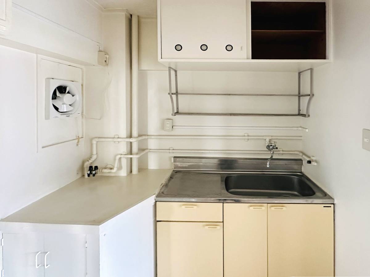 Kitchen in Village House Abe in Yonago-shi