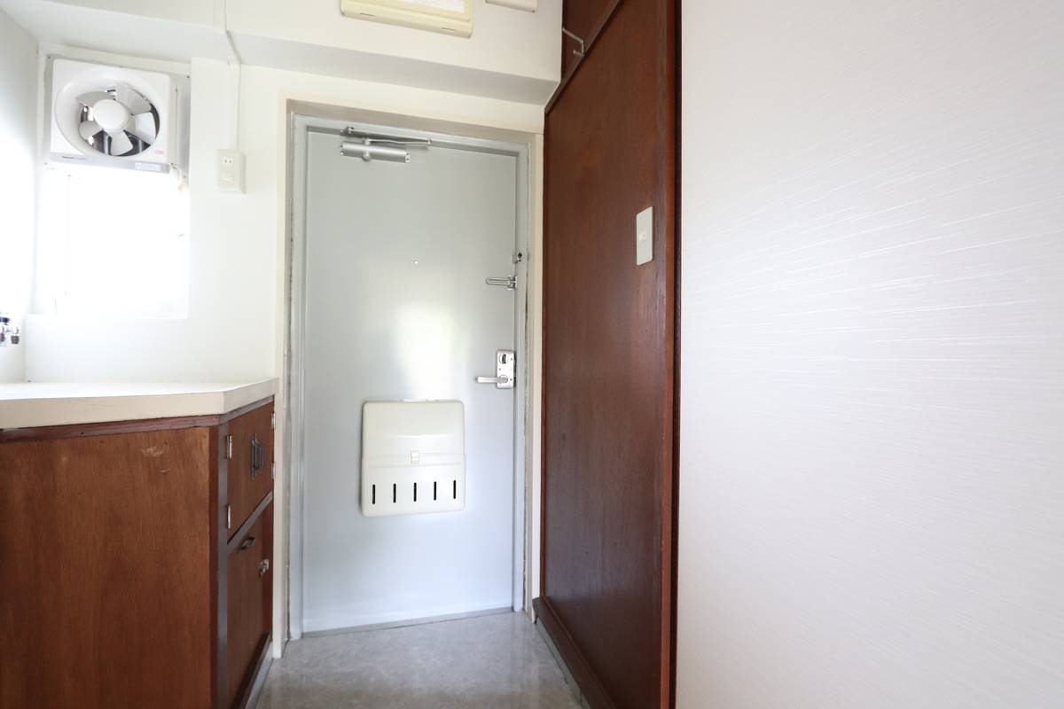 Entrada do apartamento de Village House Tamashima em Kurashiki-shi