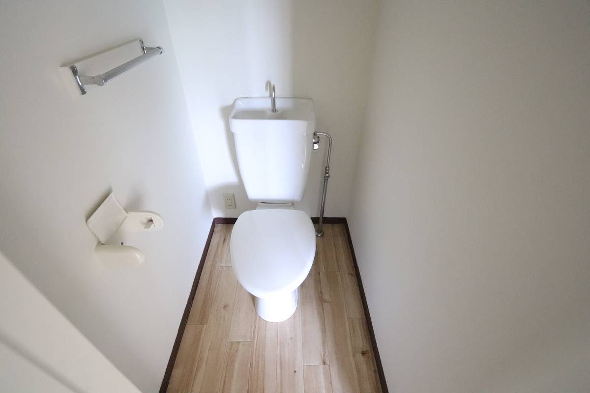 Toilet di Village House Onoda di Sanyoonoda-shi