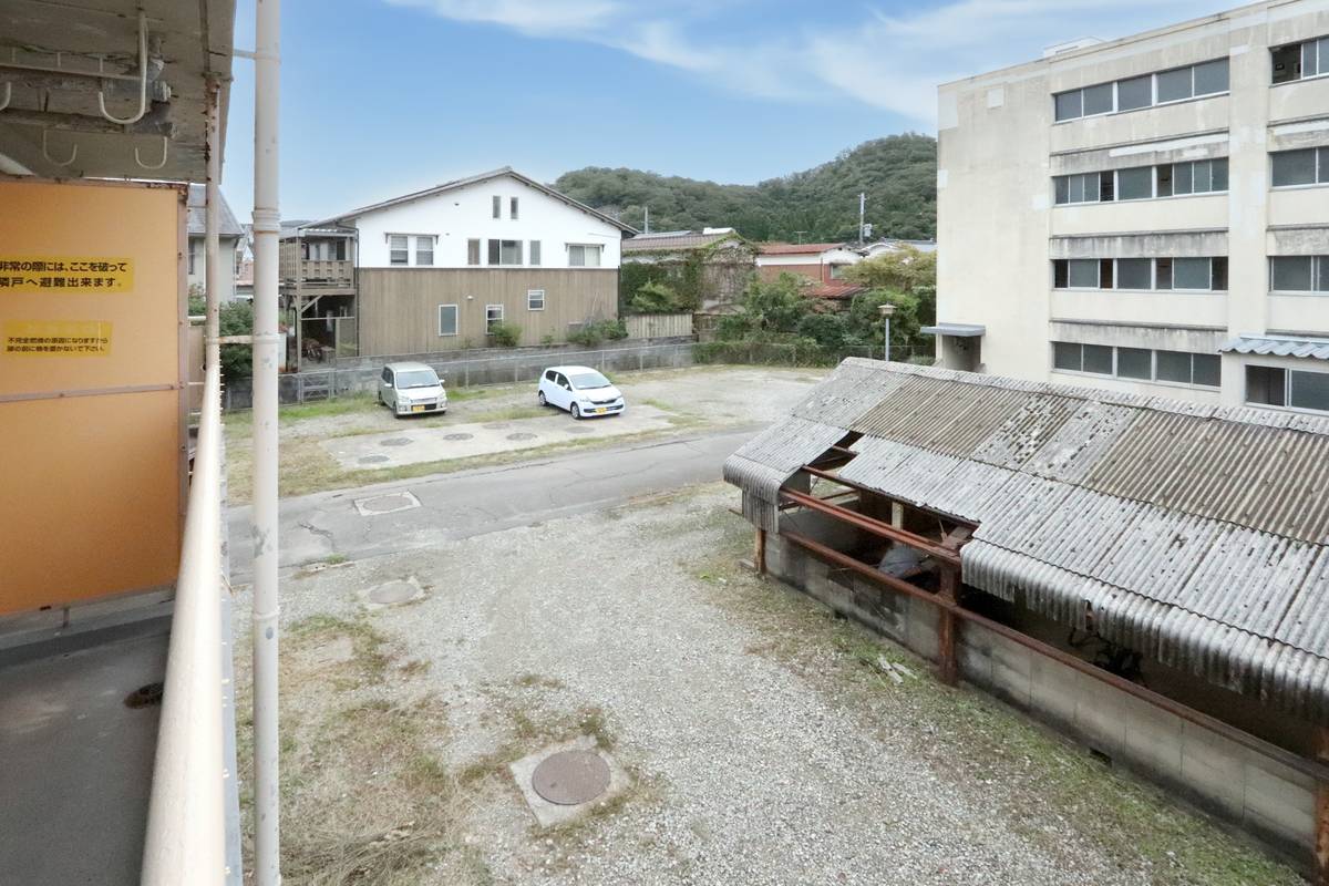 Tầm nhìn từ Village House Takiyama ở Tottori-shi