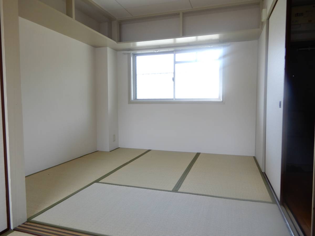 福山市ビレッジハウス瀬戸の居室