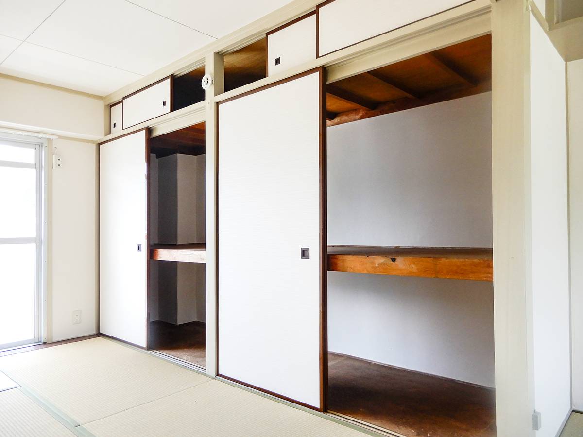 Storage Space in Village House Daimon in Fukuyama-shi