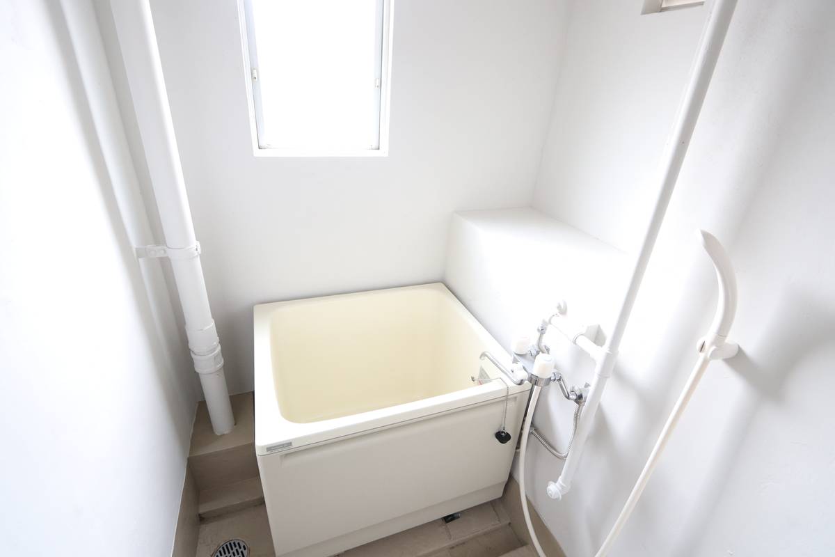 Phòng tắm của Village House Takehara ở Takehara-shi