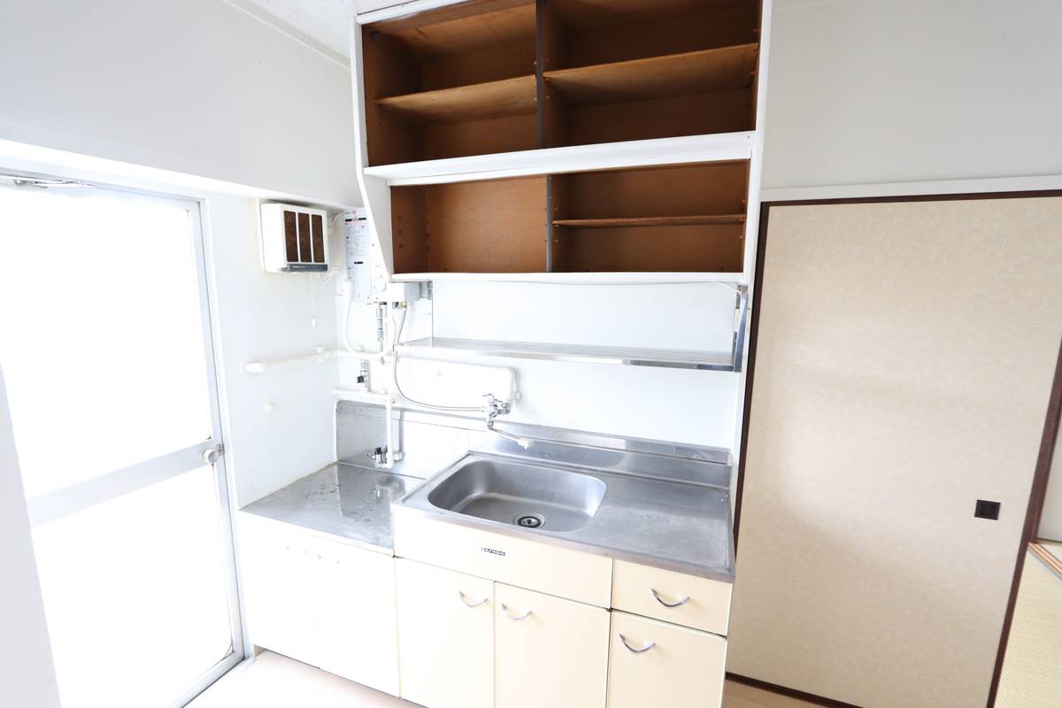 福山市ビレッジハウス神辺第二のキッチン