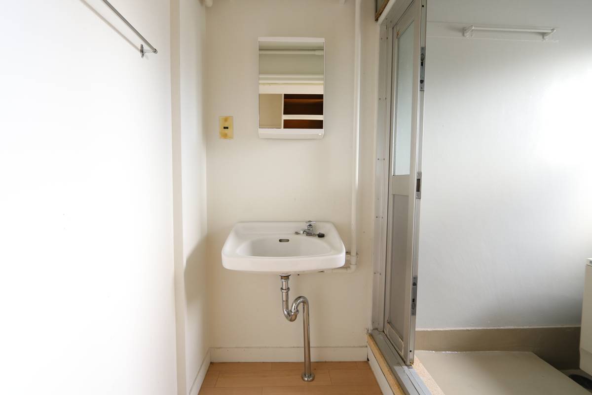 福山市ビレッジハウス神辺第二の洗面所