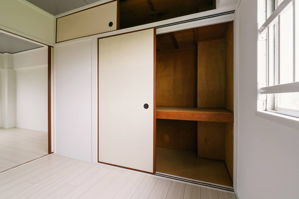 Fukuyama-shi मा Village House Kannabe Dai 2 मा स्टोरेज स्पेस