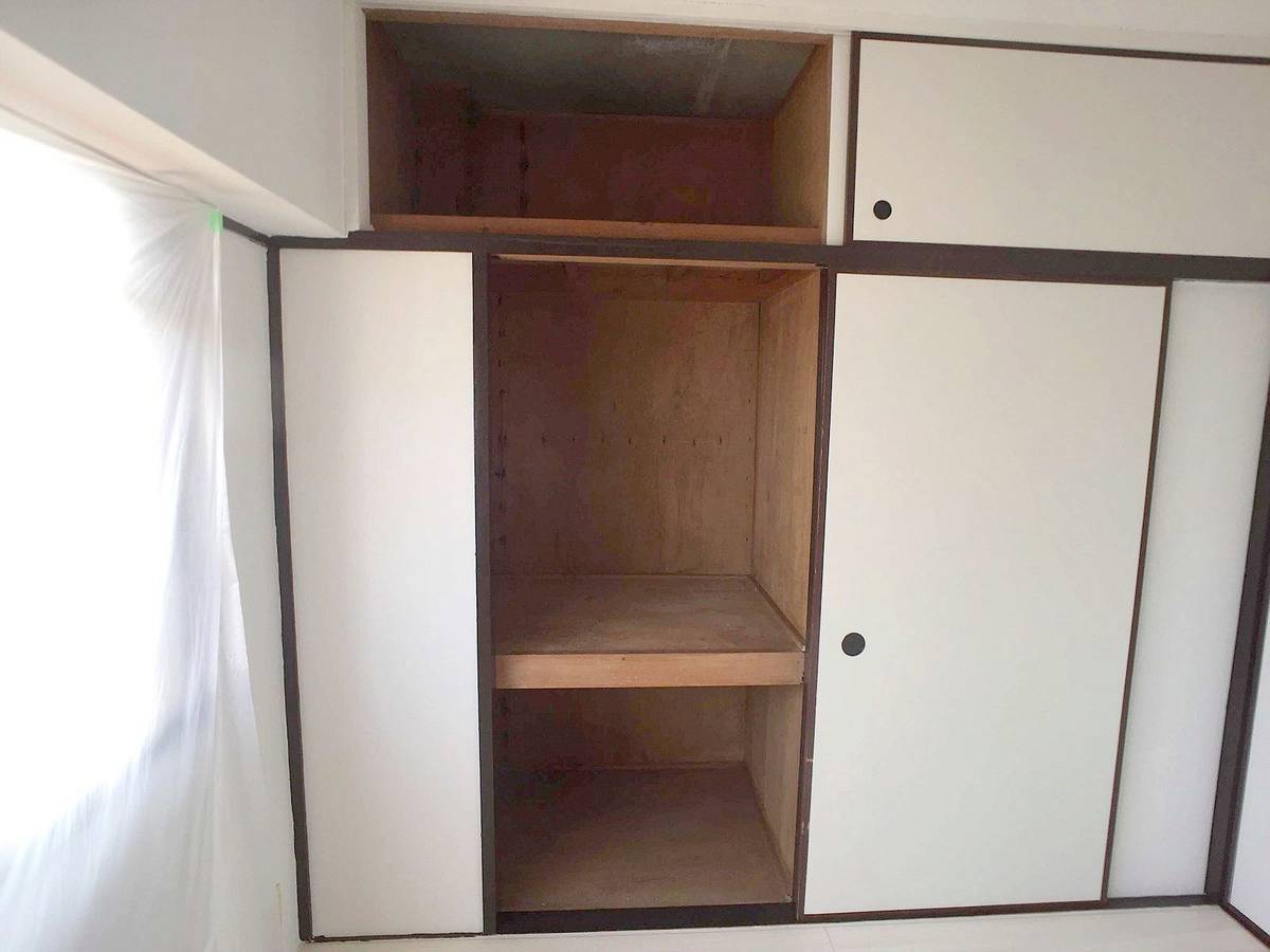 Khu vực chứa đồ của Village House Daimon Dai 2 ở Fukuyama-shi