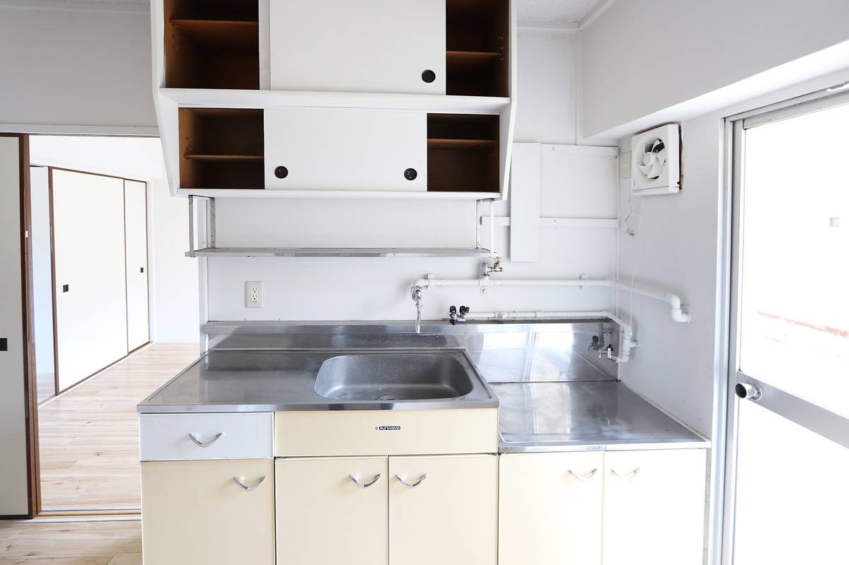 Cozinha de Village House Kojima Dai 2 em Kurashiki-shi