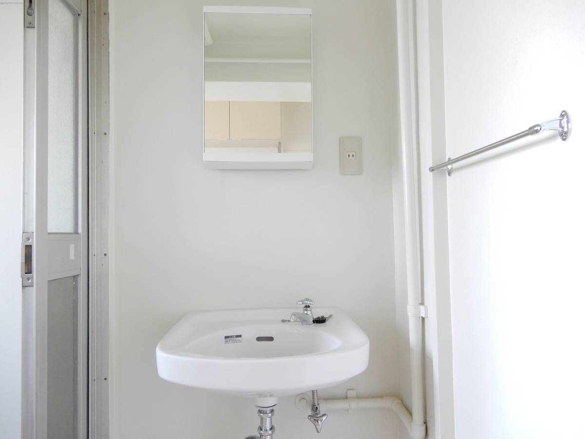 Lavabo de Village House Kojima Dai 2 em Kurashiki-shi