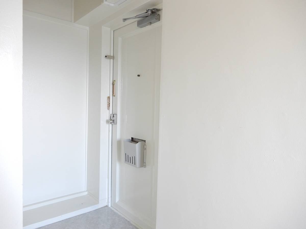 Apartment Entrance in Village House Inari in Kita-ku