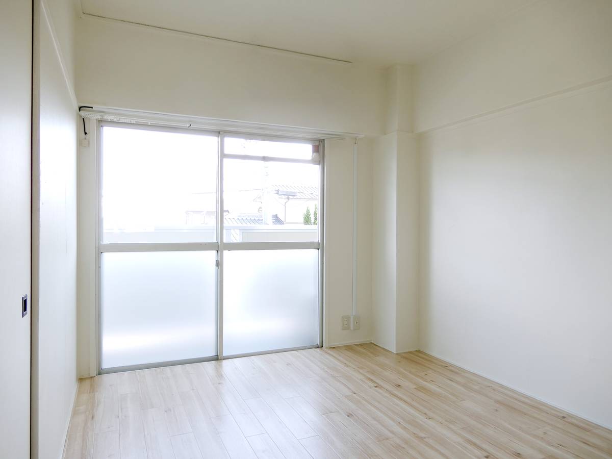 Living Room in Village House Inari in Kita-ku