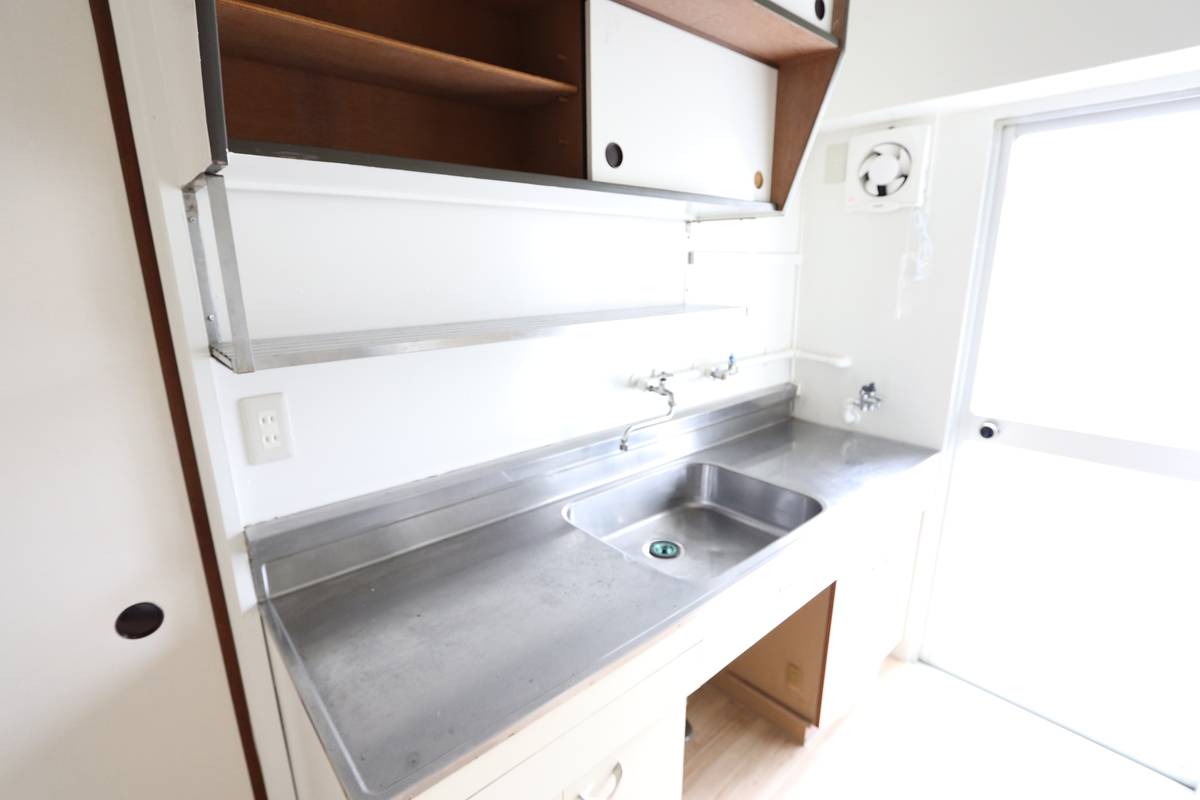 Izumo-shi मा Village House Shiroeda मा किचन