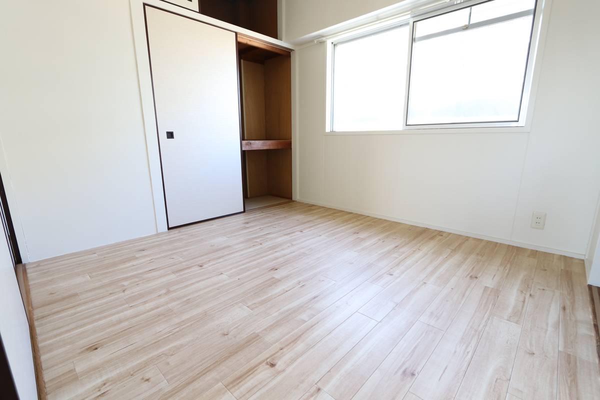 出雲市ビレッジハウス白枝のリビング