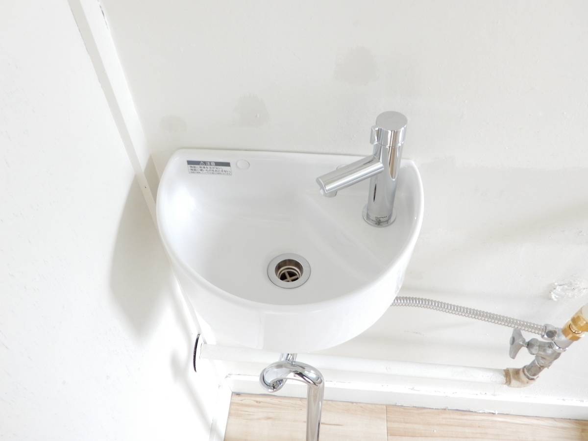 Soja-shi मा Village House Ijirino मा पाउडर रूम