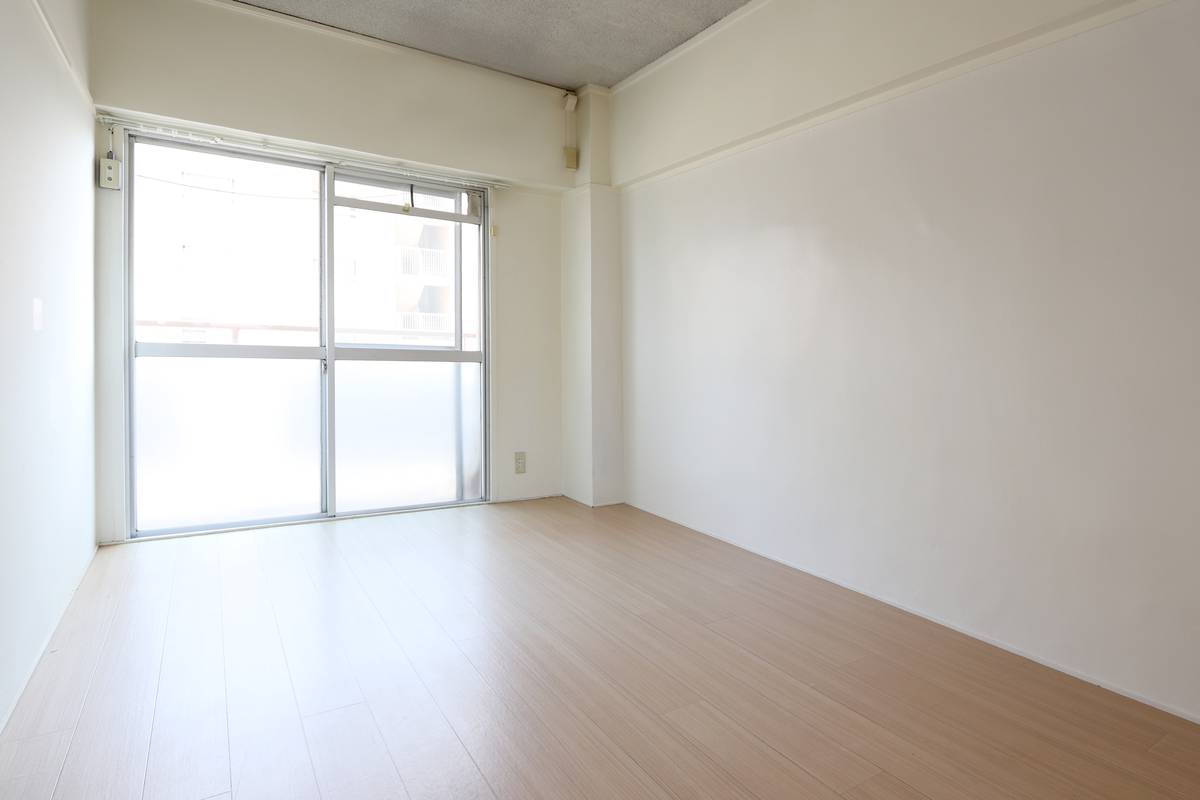 Living Room in Village House Ijirino in Soja-shi