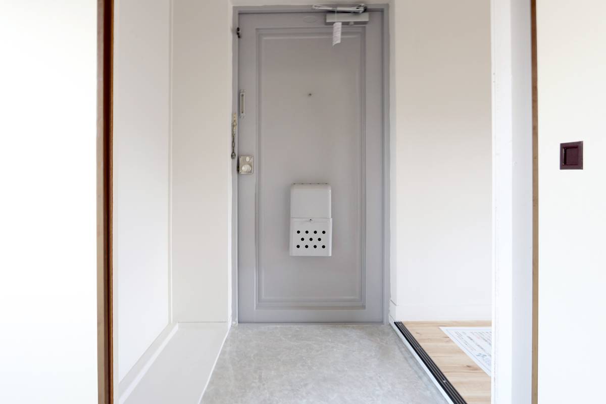 Apartment Entrance in Village House Iwata in Hikari-shi