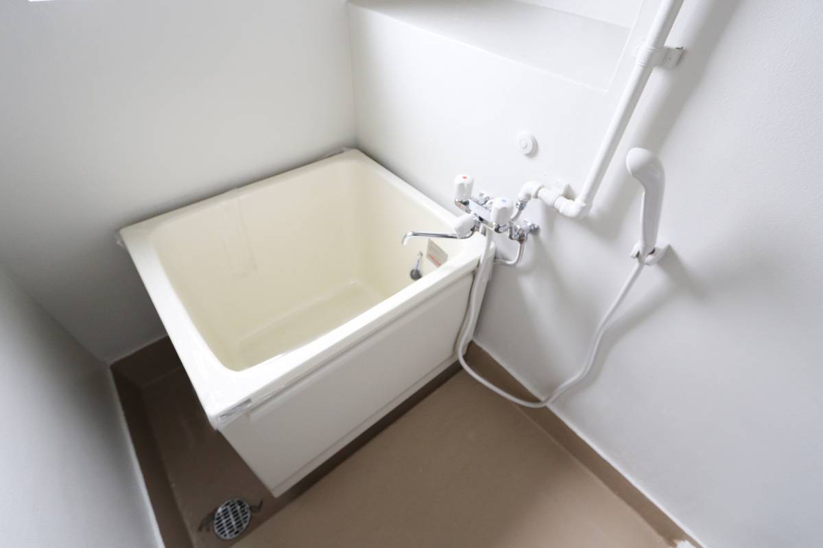 三次市ビレッジハウス願万地のバス