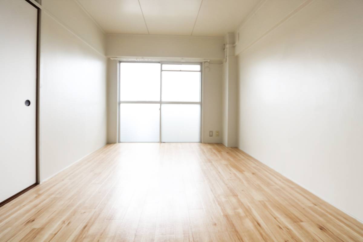 三次市ビレッジハウス願万地のリビング