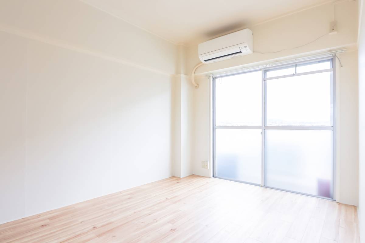 三次市ビレッジハウス願万地のリビング