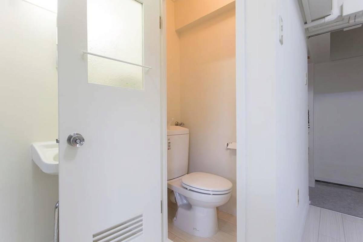 Toilet di Village House Tonari Higashi di Yonago-shi