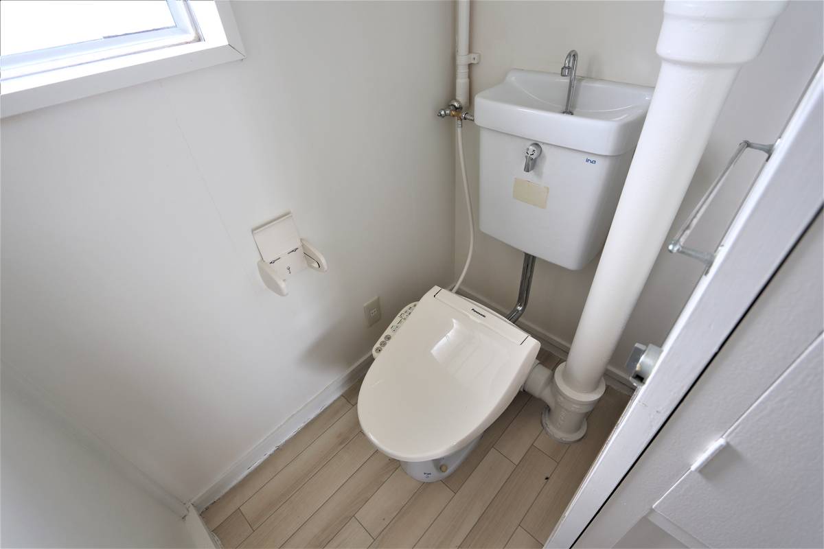 Toilet di Village House Kute di Oda-shi