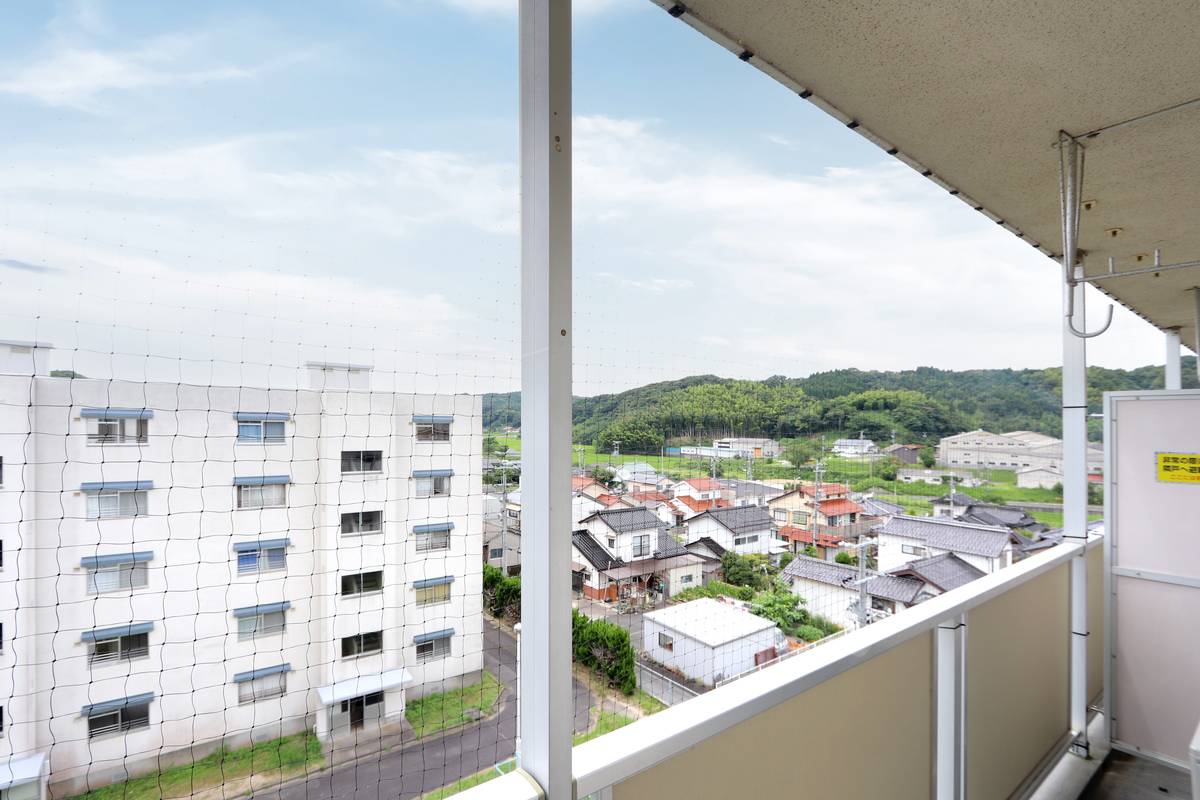 Pemandangan dari Village House Kute di Oda-shi