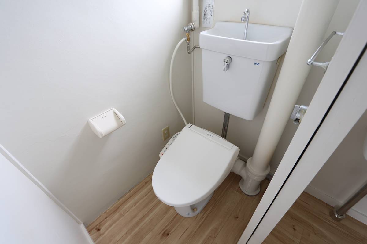 Toilet di Village House Kute di Oda-shi