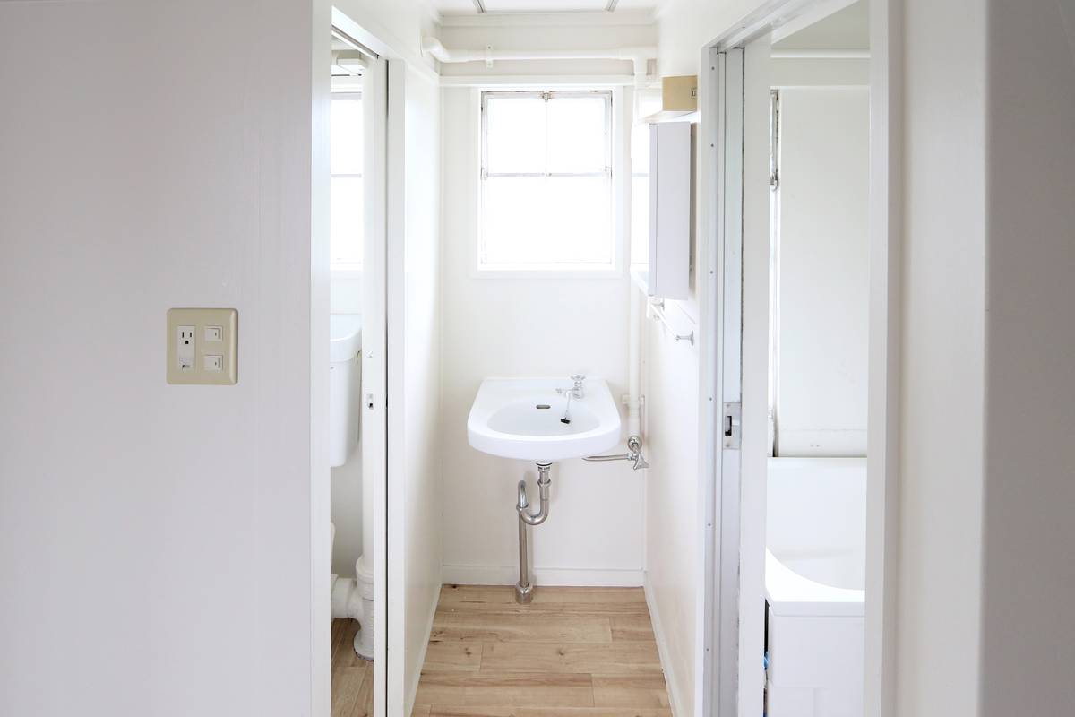 Ruang Rias di Village House Kute di Oda-shi