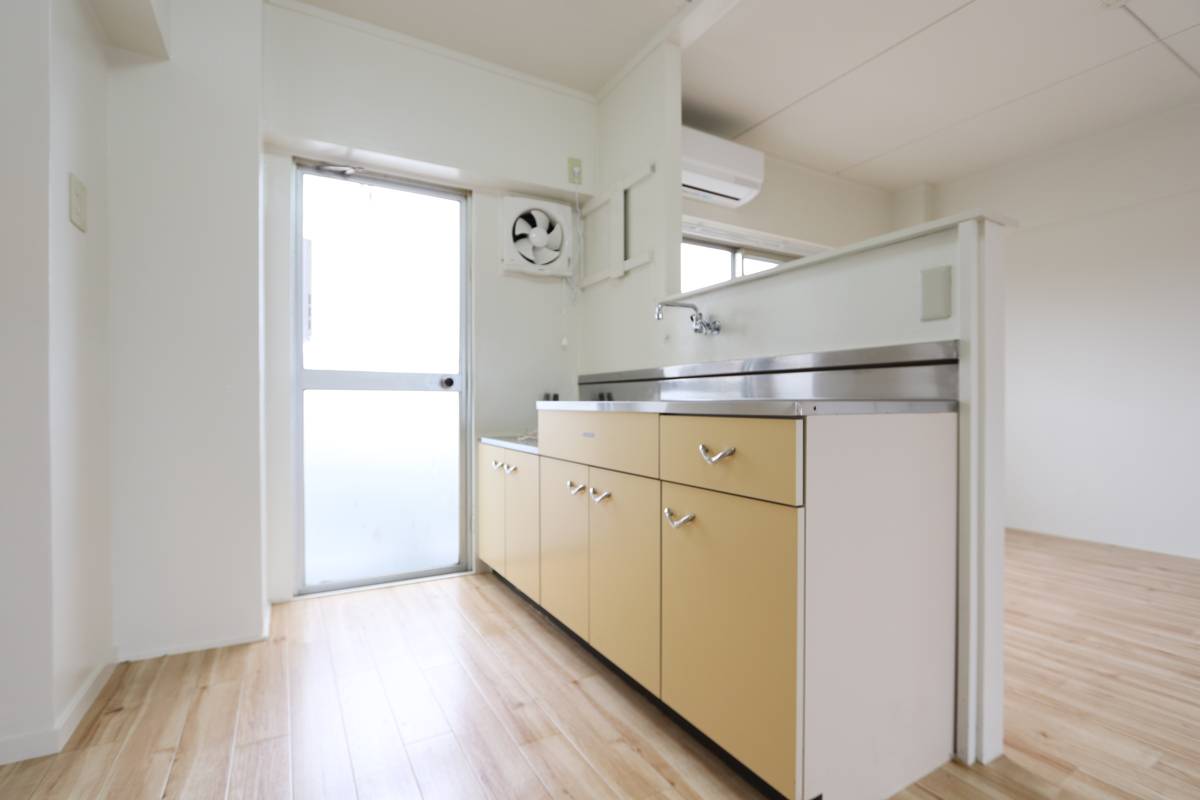 Dapur di Village House Kuga di Iwakuni-shi