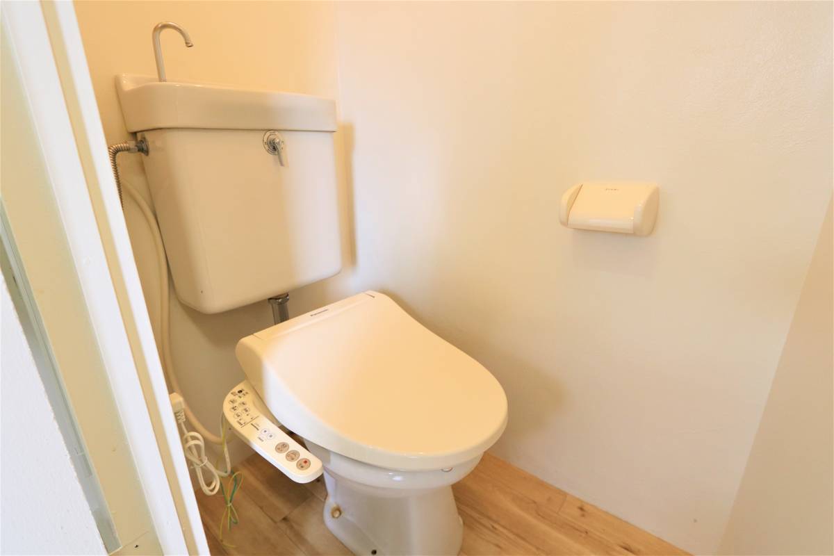 Toilet di Village House Kuga di Iwakuni-shi