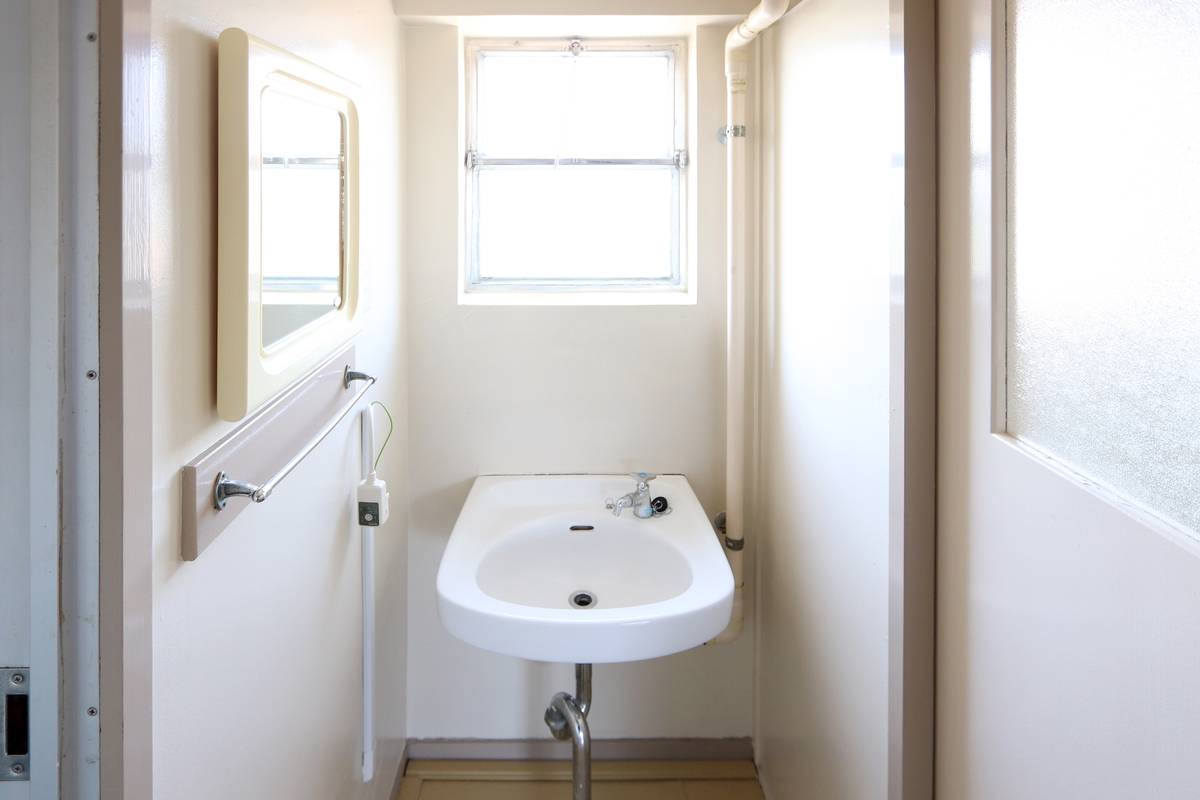 Ruang Rias di Village House Daido di Hofu-shi