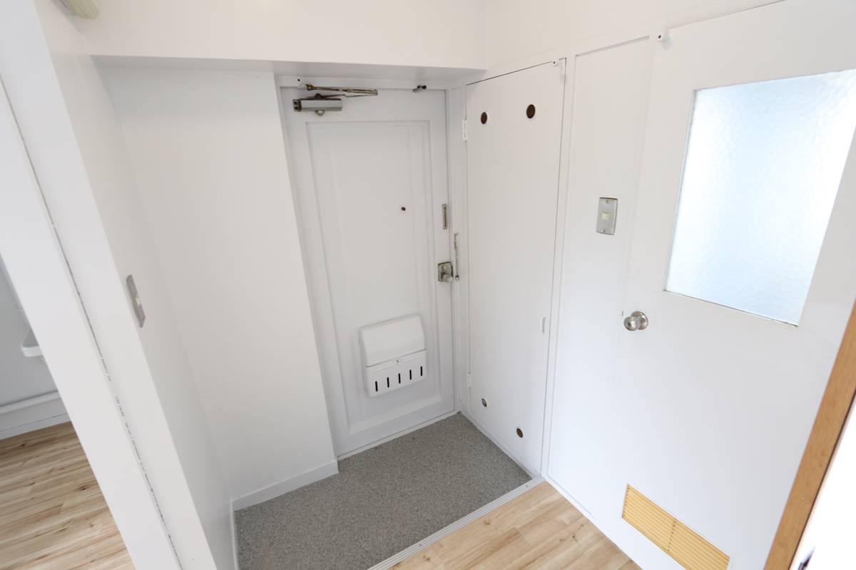 鳥取市ビレッジハウス湖山の玄関