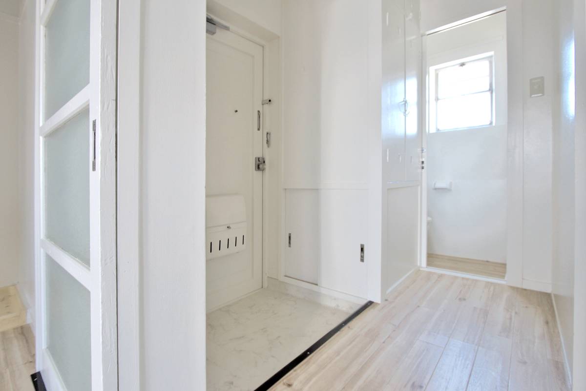 Pintu Masuk Apartemen di Village House Sakai Minato Dai 2 di Sakaiminato-shi