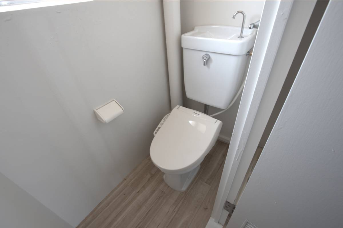 Toilet di Village House Kiyosue di Shimonoseki-shi