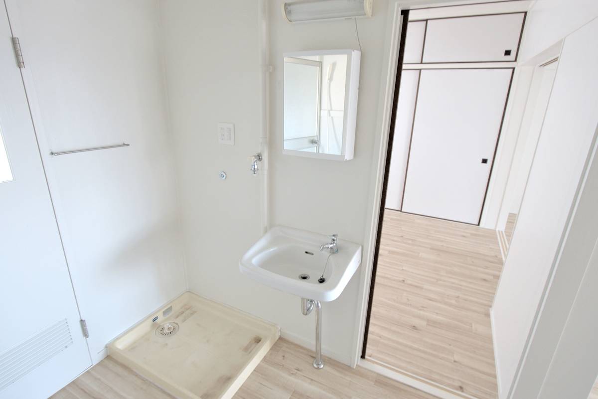 Ruang Rias di Village House Kiyosue di Shimonoseki-shi