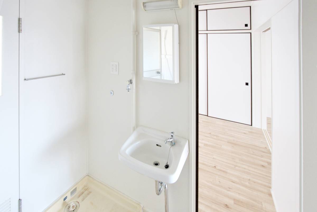 Sakaiminato-shi मा Village House Sakai Minato Dai 3 मा पाउडर रूम