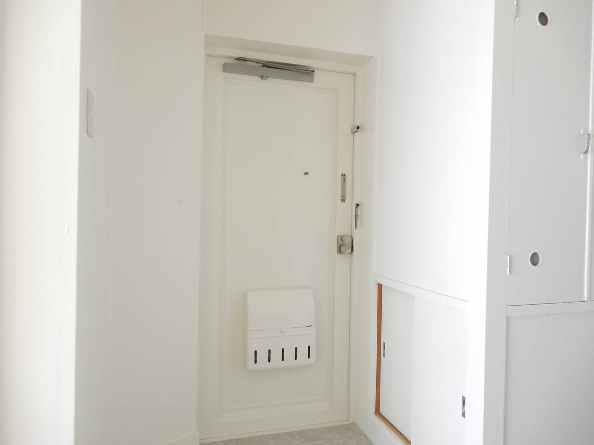 北区ビレッジハウス宇甘川の玄関