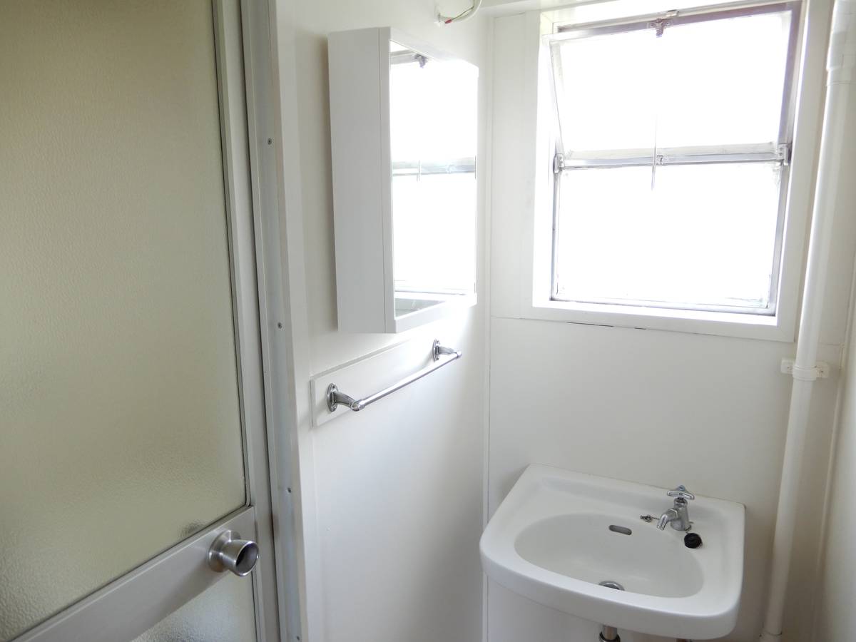 Ube-shi मा Village House Obayama Dai 2 मा पाउडर रूम