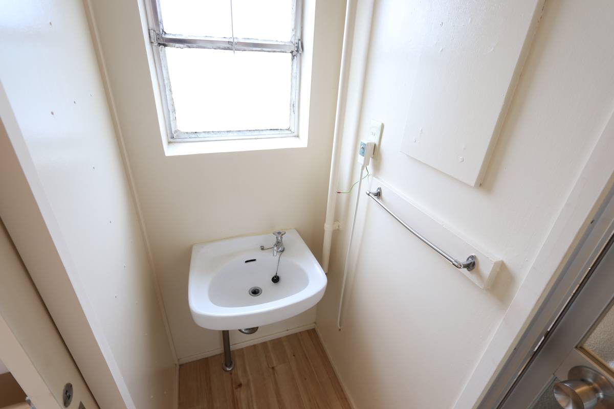 津山市ビレッジハウス高野の洗面所